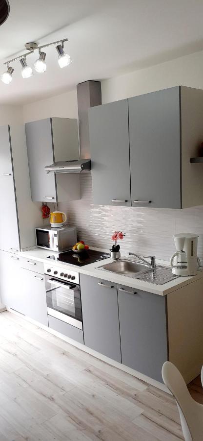 Lennida Studio Apartman Kavran Exterior foto